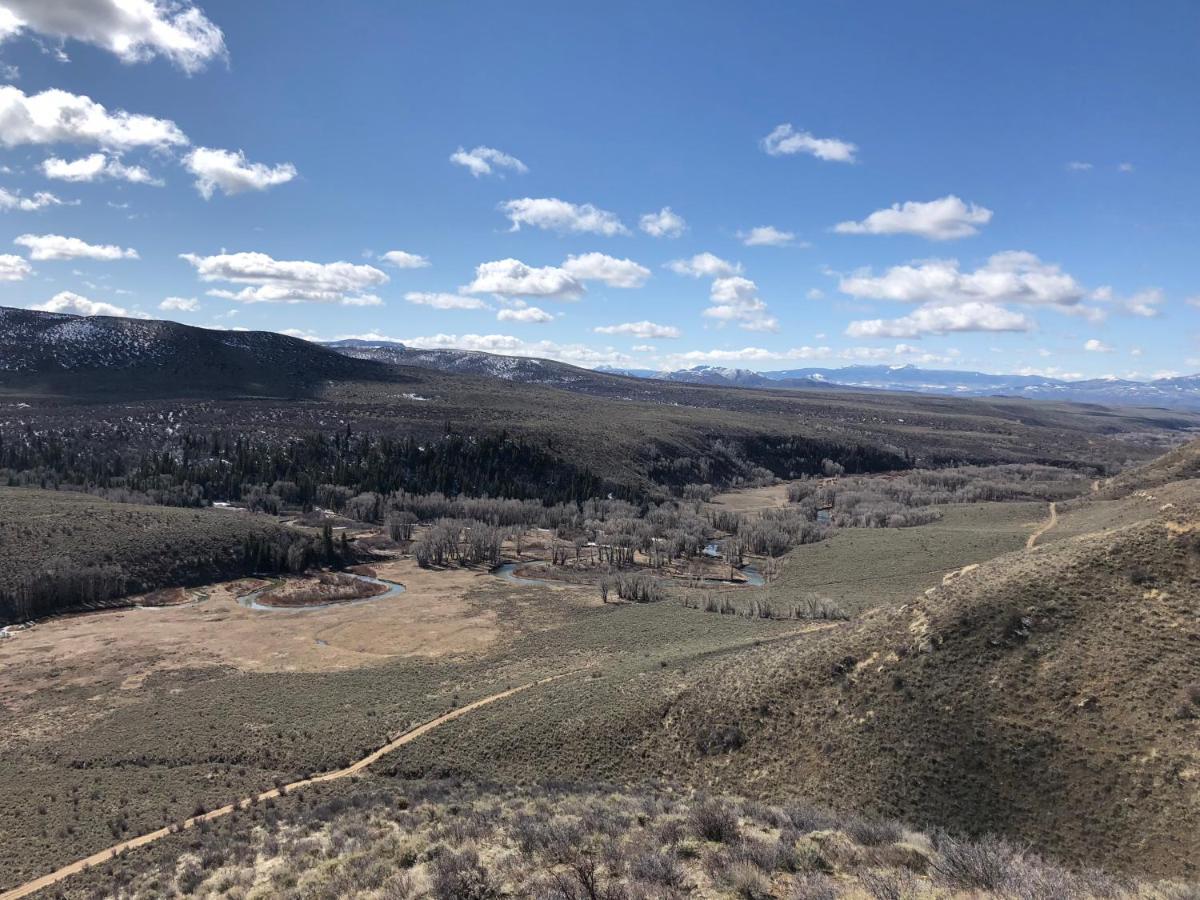 Aubin Sky Lodging At The Yl Ranch Savery 外观 照片