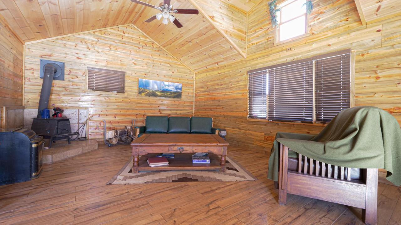Aubin Sky Lodging At The Yl Ranch Savery 外观 照片