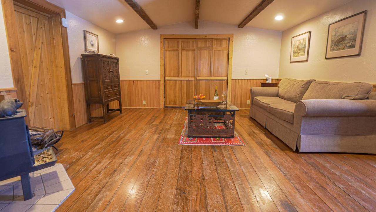 Aubin Sky Lodging At The Yl Ranch Savery 外观 照片