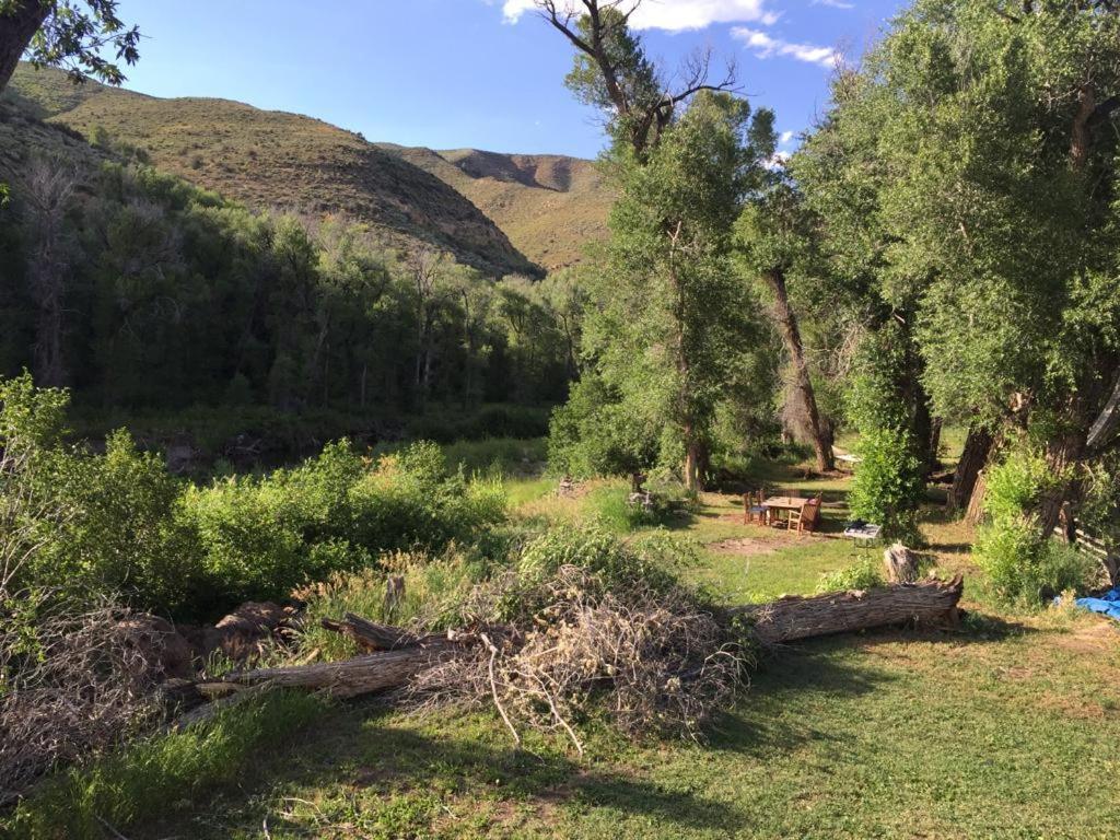 Aubin Sky Lodging At The Yl Ranch Savery 外观 照片