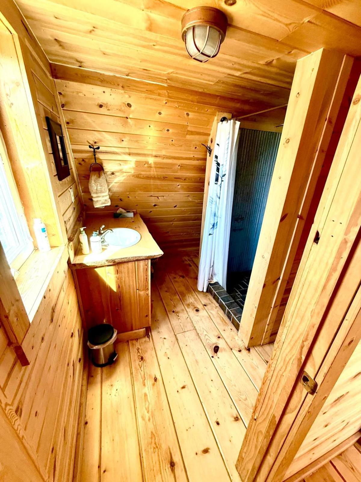 Aubin Sky Lodging At The Yl Ranch Savery 外观 照片